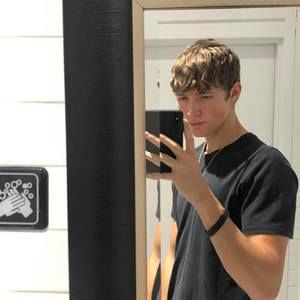 Meet your Posher, Mark